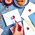Chronicle Books - CB CB BODIY - The Art of Snail Mail: 20 Mail Art Projects for Crafting Connection by Martina Calvi