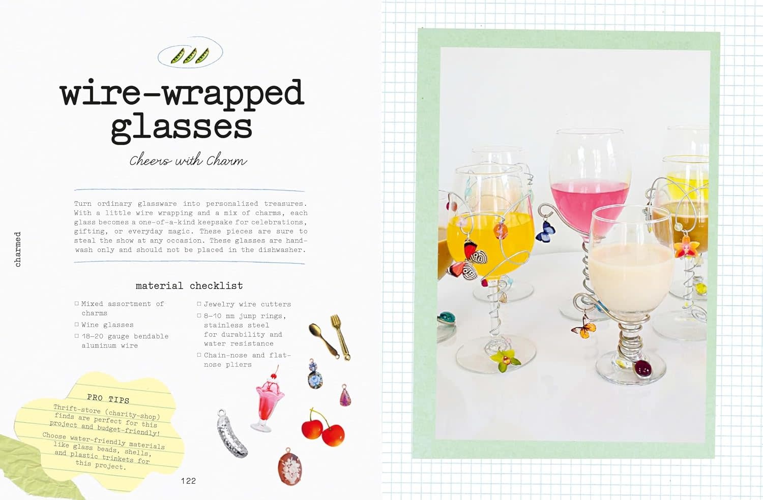 Chronicle Books - CB CB BODIY - Charmed: Accessorize your life with 20 projects using charms by Kelsey Armstrong  Haricot Vert