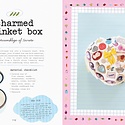 Chronicle Books - CB CB BODIY - Charmed: Accessorize your life with 20 projects using charms by Kelsey Armstrong  Haricot Vert