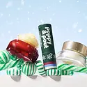 Poppy & Pout - PAP PAP APPR - Peppermint Peak Puffer Bag Gift Set, Retro Ski (Peppermint Peak lip balm, lip scrub, and lip mask, plus a spatula)