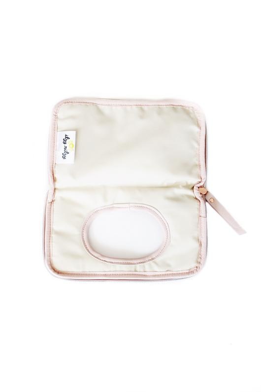 Itzy Ritzy Itzy Ritzy Travel Wipes Case |