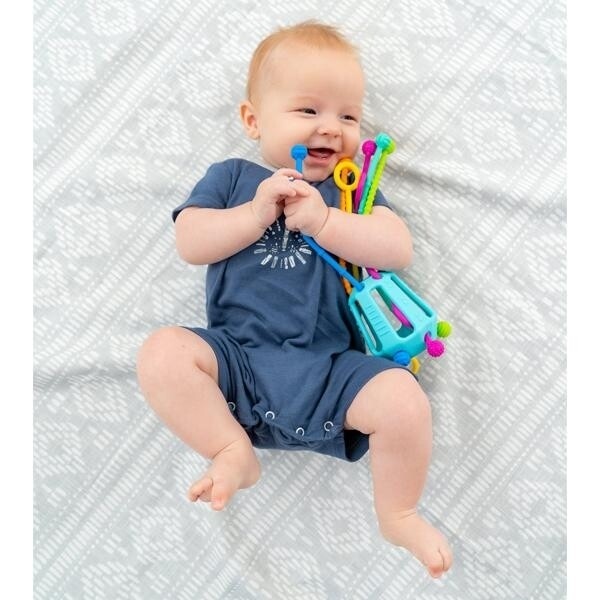 mobi games Zippee Silicone Activity Pull Toy | Multi Color