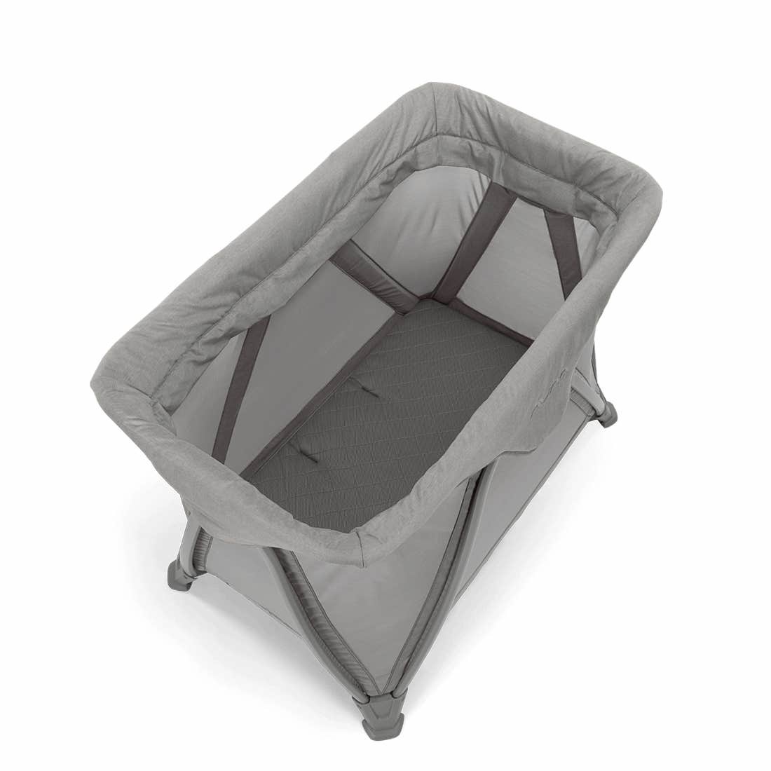 Nuna Nuna COVE Aire Go Travel Crib with sheet