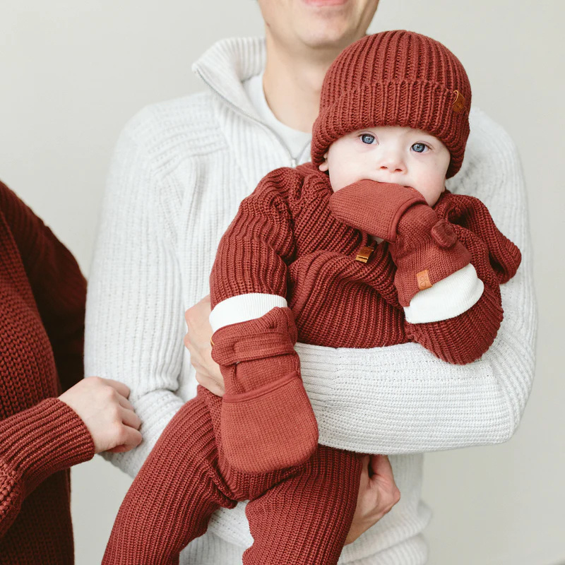 Organic Cotton Knit Stay-On Mitts | Hot Cocoa