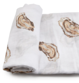 Little Hometown Aw Shucks Oyster Gift Bundle: Bamboo Muslin Swaddle Blanket and Bib
