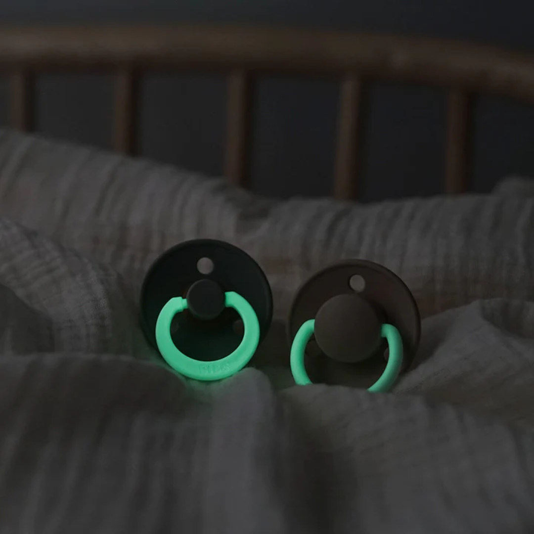 BIBS BIBS Natural Rubber Round Pacifier 2-pack | Black GLOW | Black GLOW