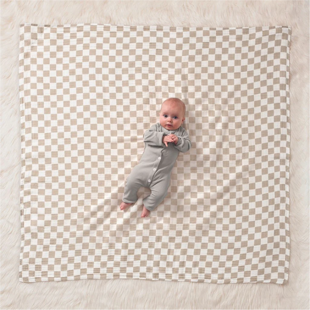 Itzy Ritzy Breastfeeding Boss | 2 in 1 Nursing Cover and Swaddle