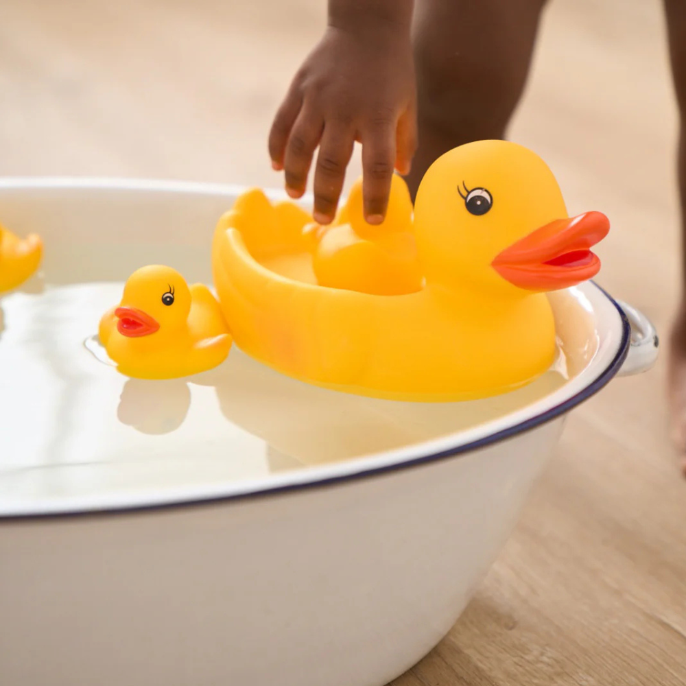Elegant Baby Duck Family Bath Toy Set