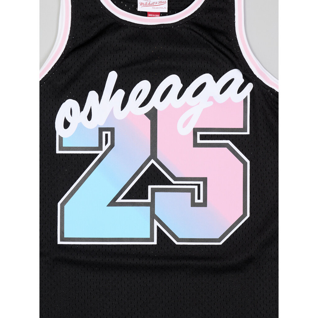 Tricolore Sports Chandail de basketball Osheaga Montréal 25