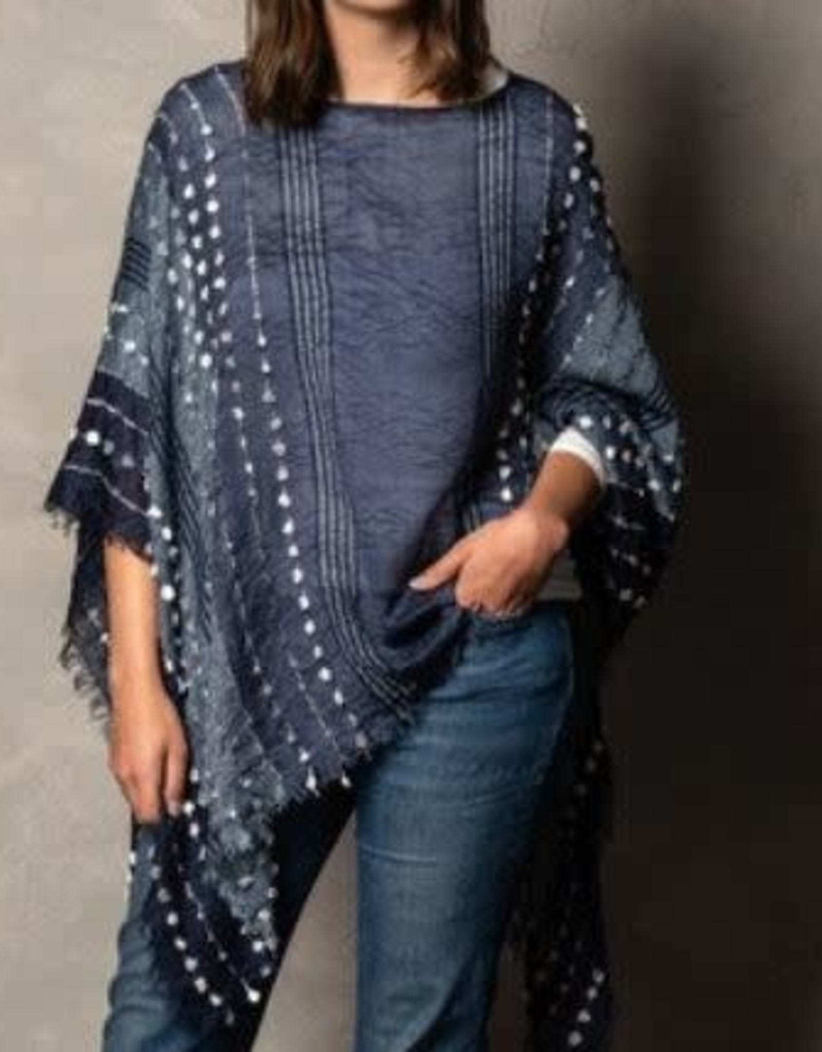 Demdaco TEXTURED PONCHO