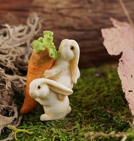 Top Land Trading RABBITS CARRYING CARROT