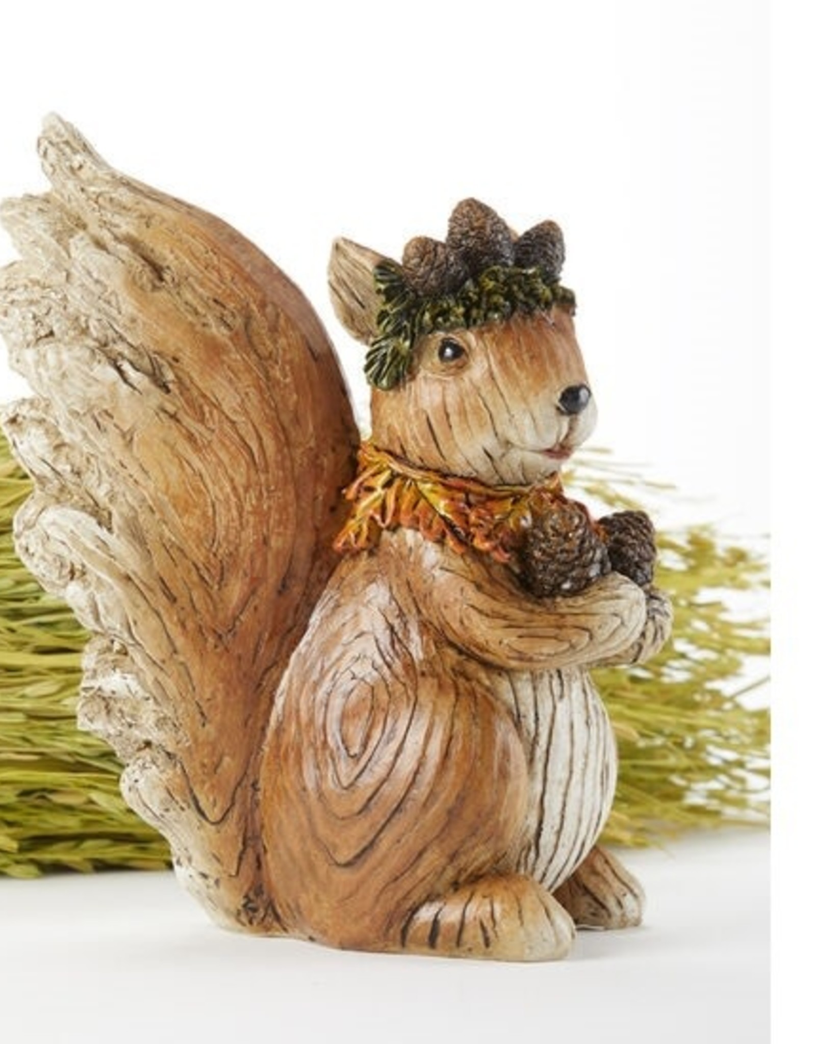 Delton/// SQUIRREL WITH PINECONE