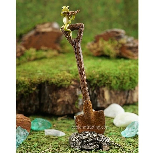 Top Land Trading FROG PLAYING FIDDLE SHOVEL - Schoolhouse Earth
