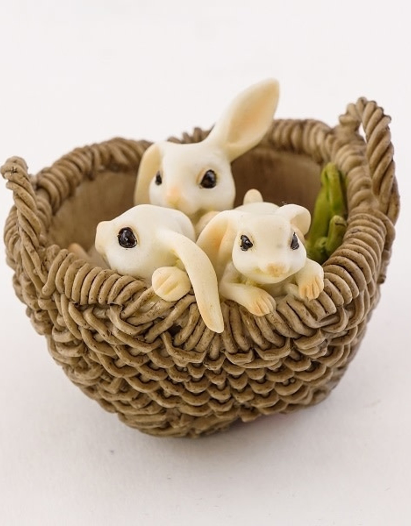 Top Land Trading BUNNIES IN BASKET W/ CARROT