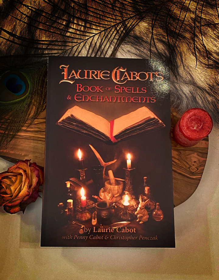 Copper Cauldron Publishing Laurie Cabot's Book of Spells & Enchantments