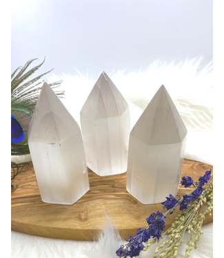 natural stone Selenite Point medium