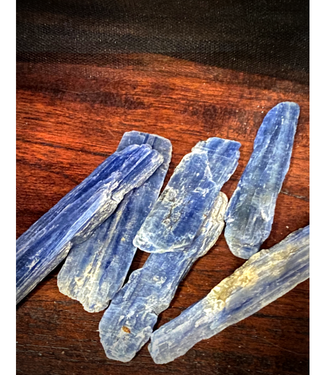 natural stone Small Blue Kyanite Blade