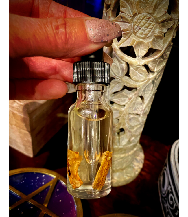 Aunty M Conjure Clearance Oil