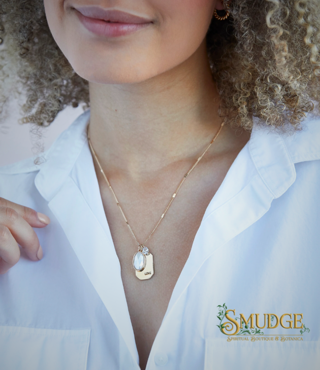 Foxy June Birthstone Necklace - Pearl