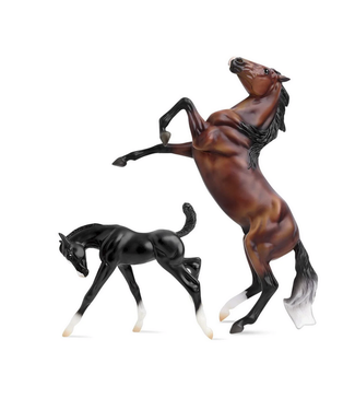 Breyer Wild & Free Horse & Foal Set