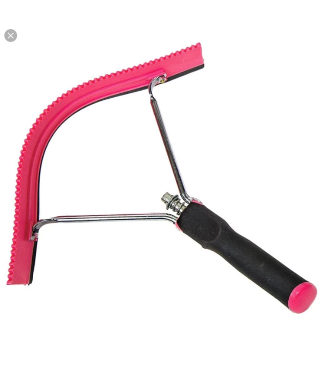 Tail Tamer Soft Touch Scraper