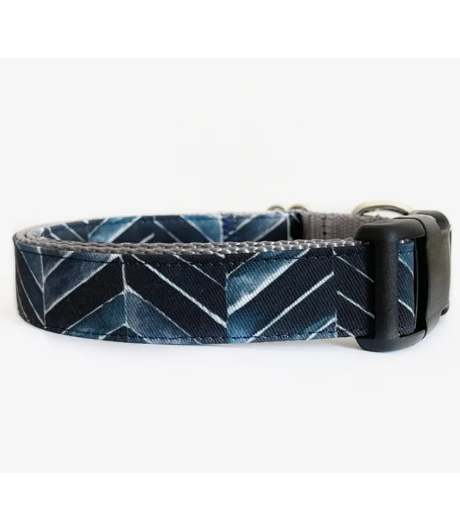 Sew Fetch Navy Blue Herringbone Dog Collar L (16"-22")