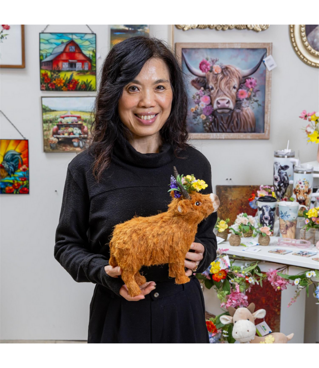 Evergreen Enterprises Petal Plow Table Decor Natural Fiber Floral Highland Cow 11.5"L