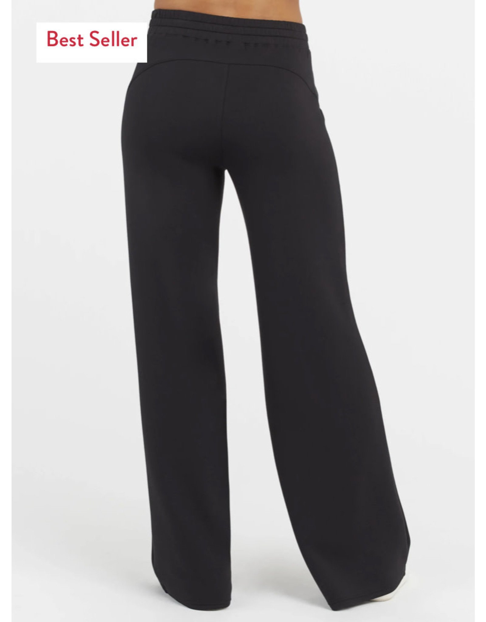 Spanx Air Essentials Tapered Pant in Black
