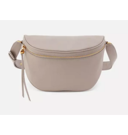 HOBO Fern Sling Bag - Pebbled Leather in Chalk