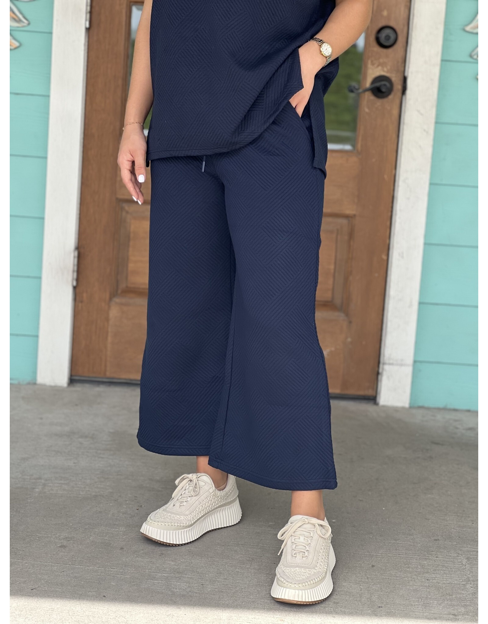 Navy Textured Cropped Wide Pant