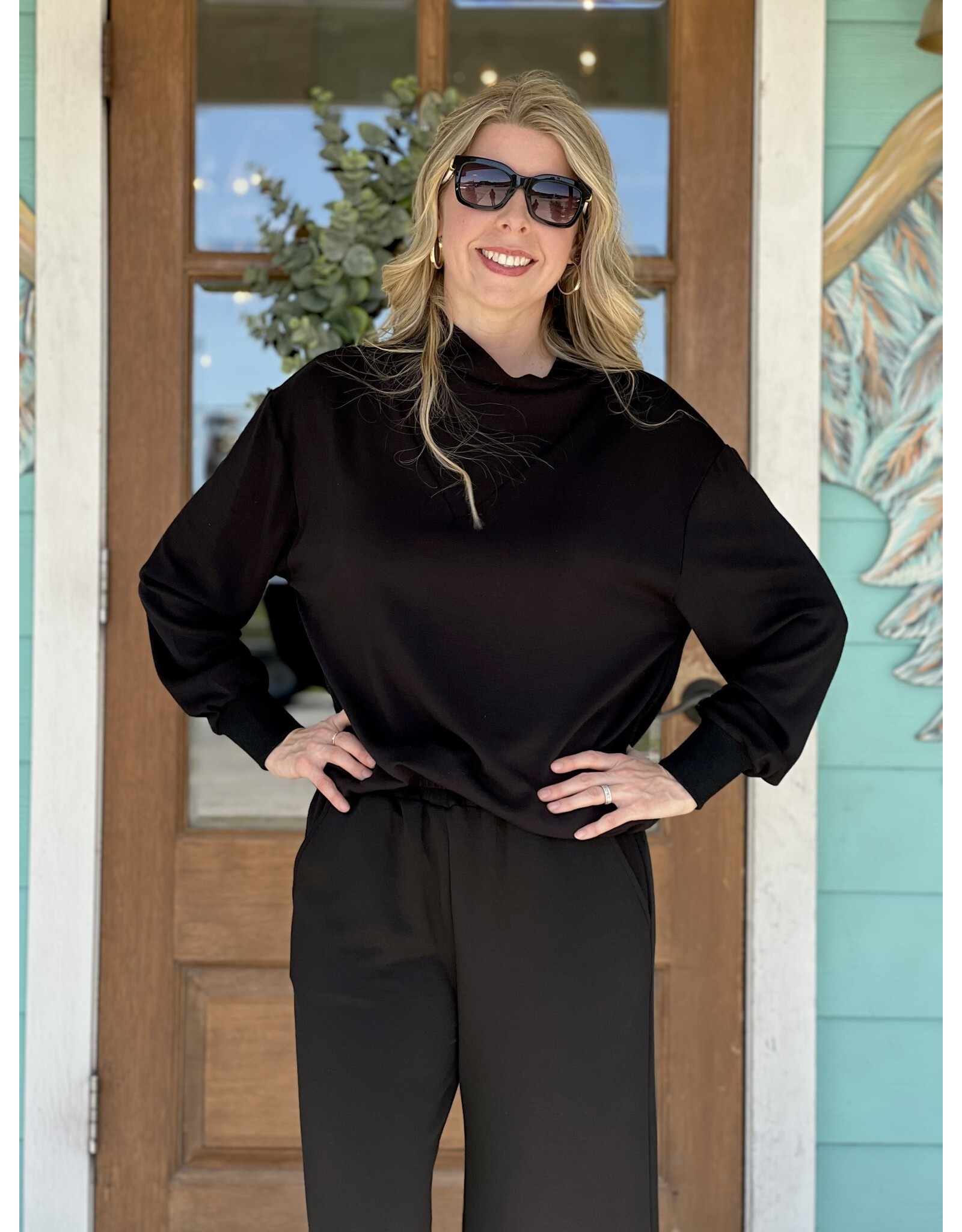 Black Long Sleeve Soft Pullover Top
