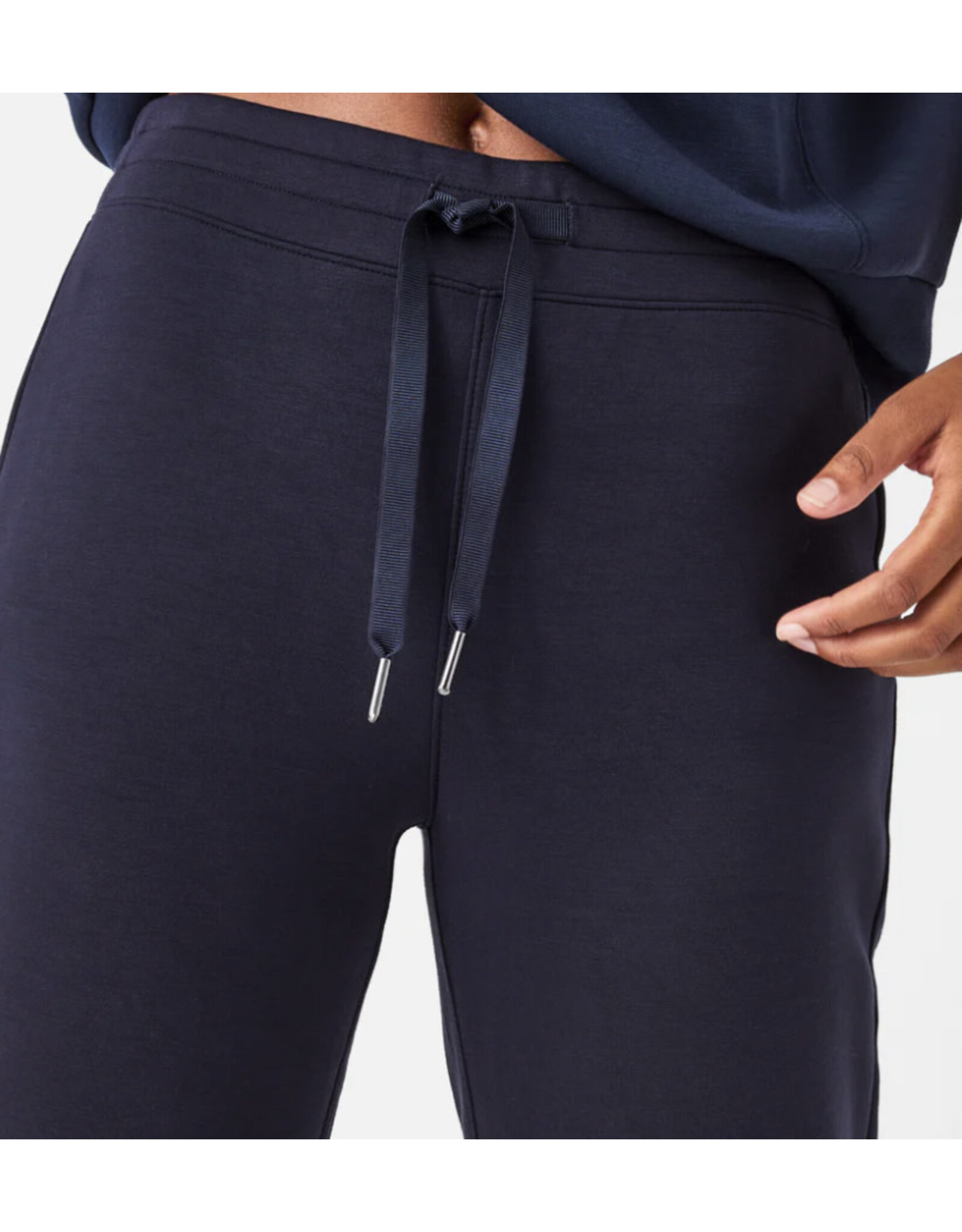 Spanx Air Essentials Tapered Pant in Navy