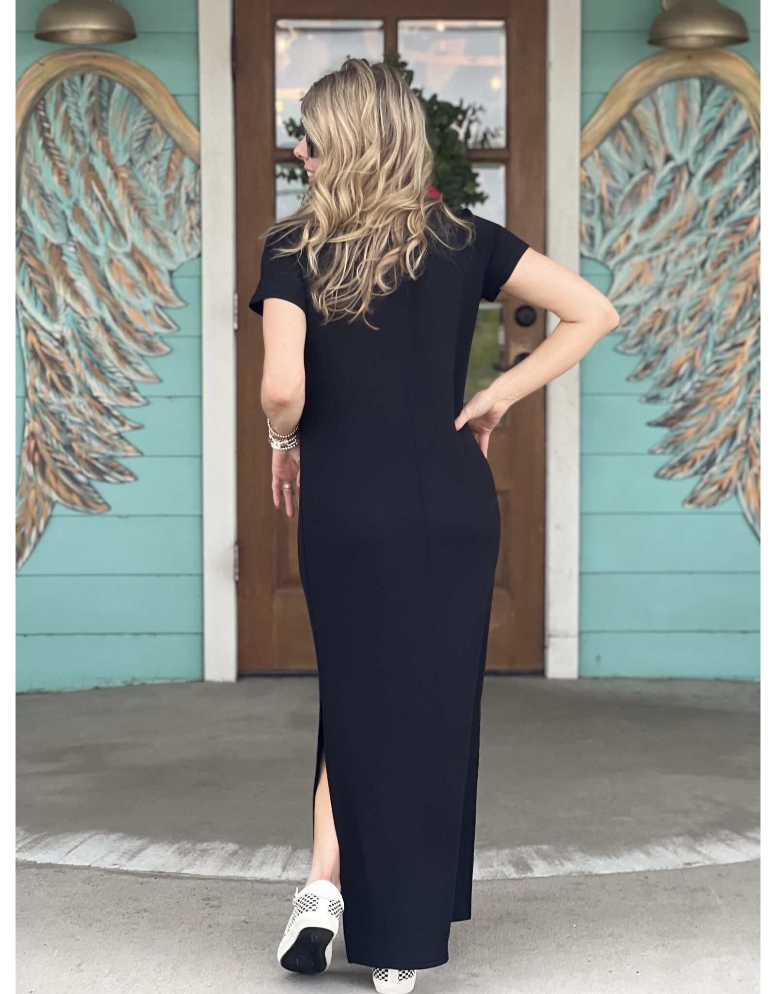 SPANX on X: Make it a maxi moment in #SPANX's new AirEssentials
