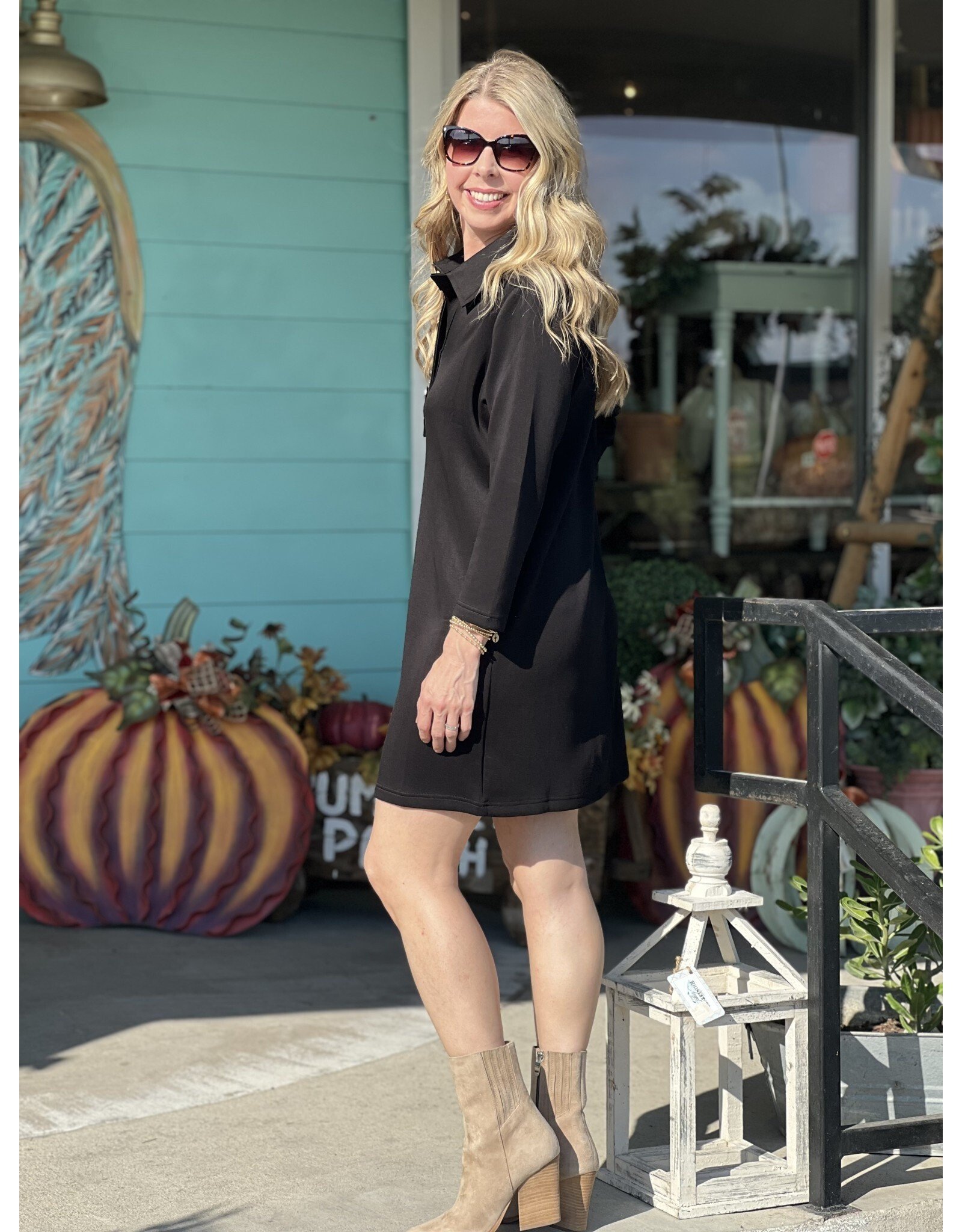 Jenni 2 Button Dress in Black