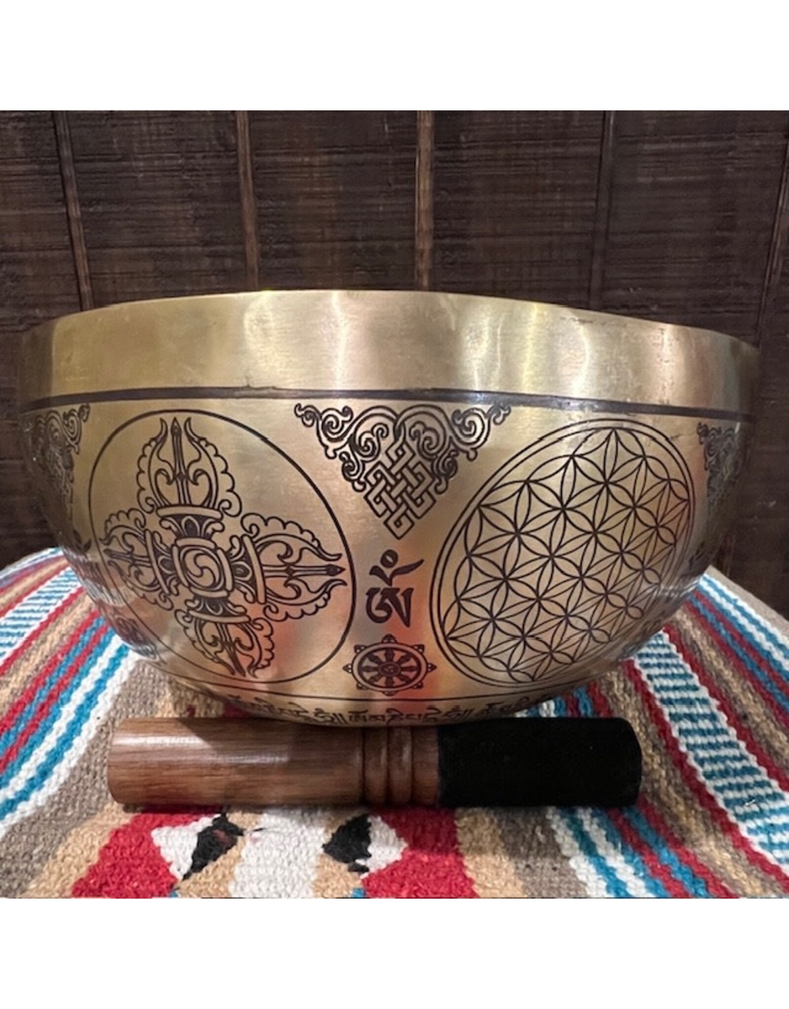 Season Enterprises Etched Hammered Singing Bowl 9 inch