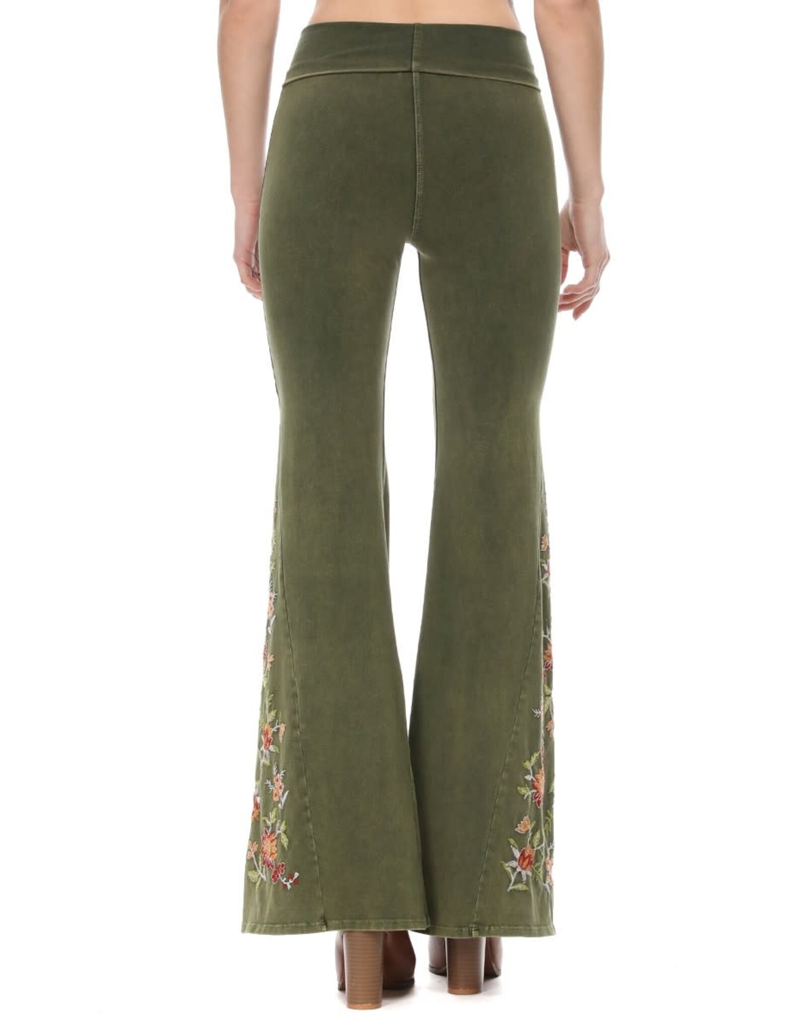 T Party Mineral Wash Floral Embroidered Flare Yoga Pants