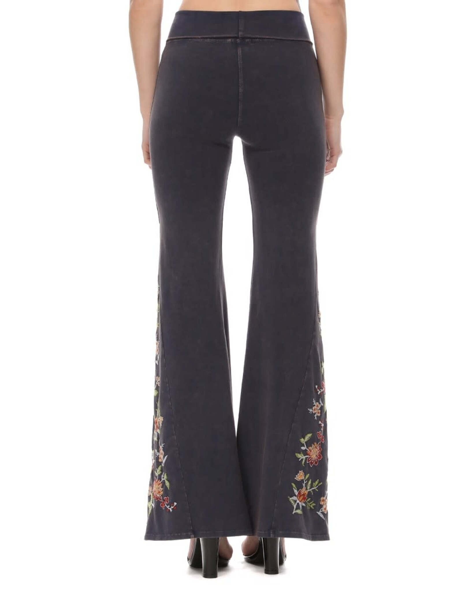 T Party Mineral Wash Floral Embroidered Flare Yoga Pants
