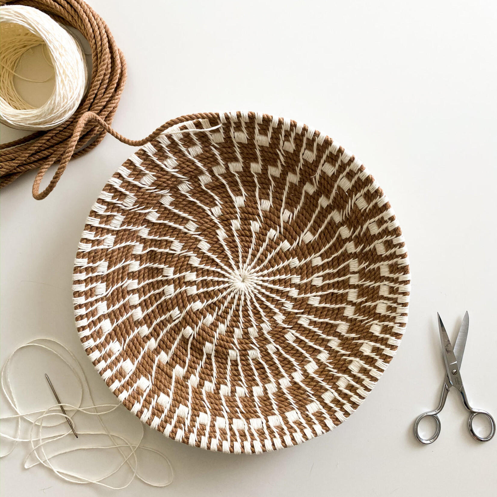 Flax & Twine Flax & Twine Sunburst Basket Kit