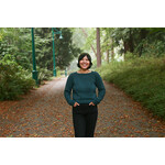 Baaad Anna's Yarn Store First Raglan Sweater Class