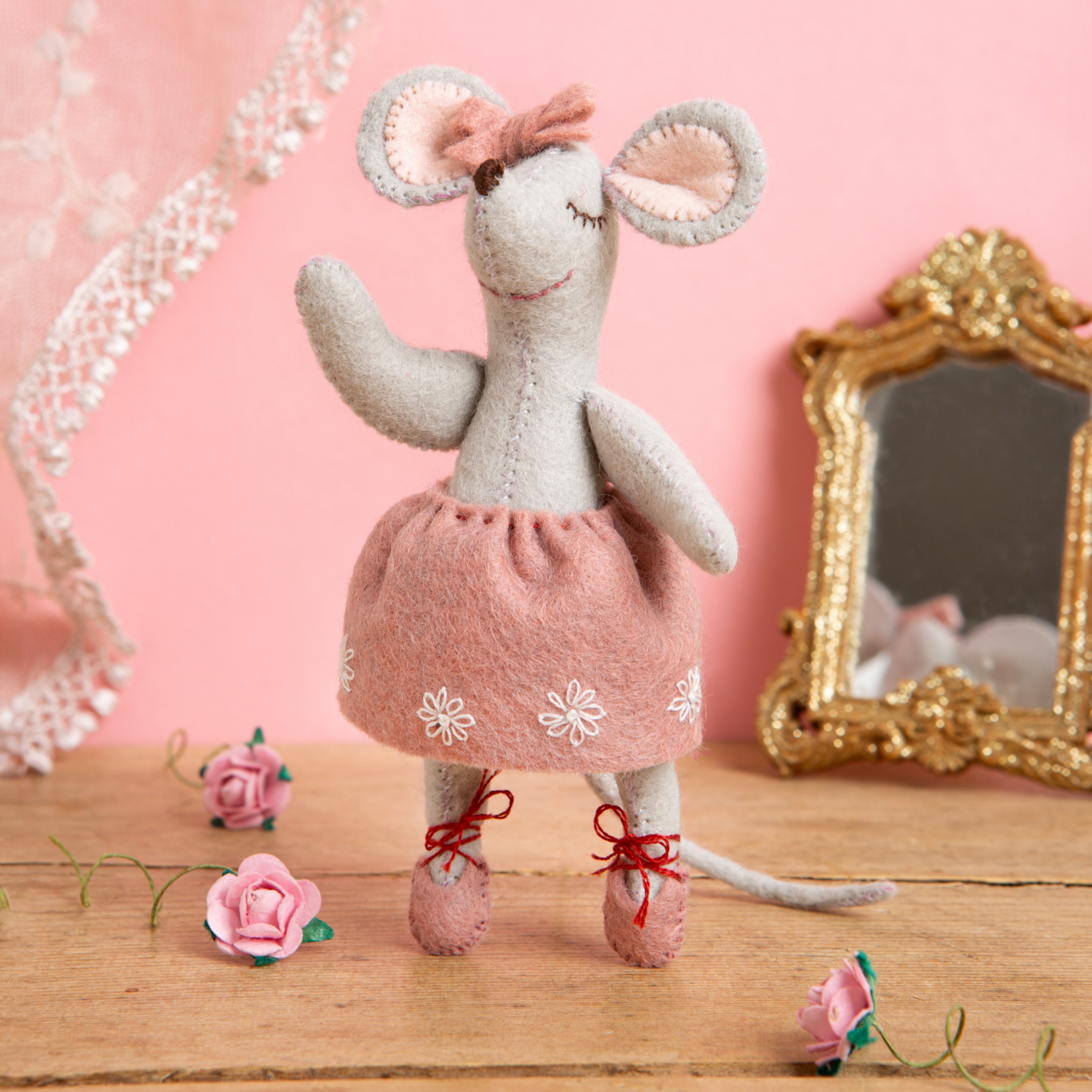 Corinne Lapierre Corinne Lapierre Mini Felt Sewing Kit Little Mouse