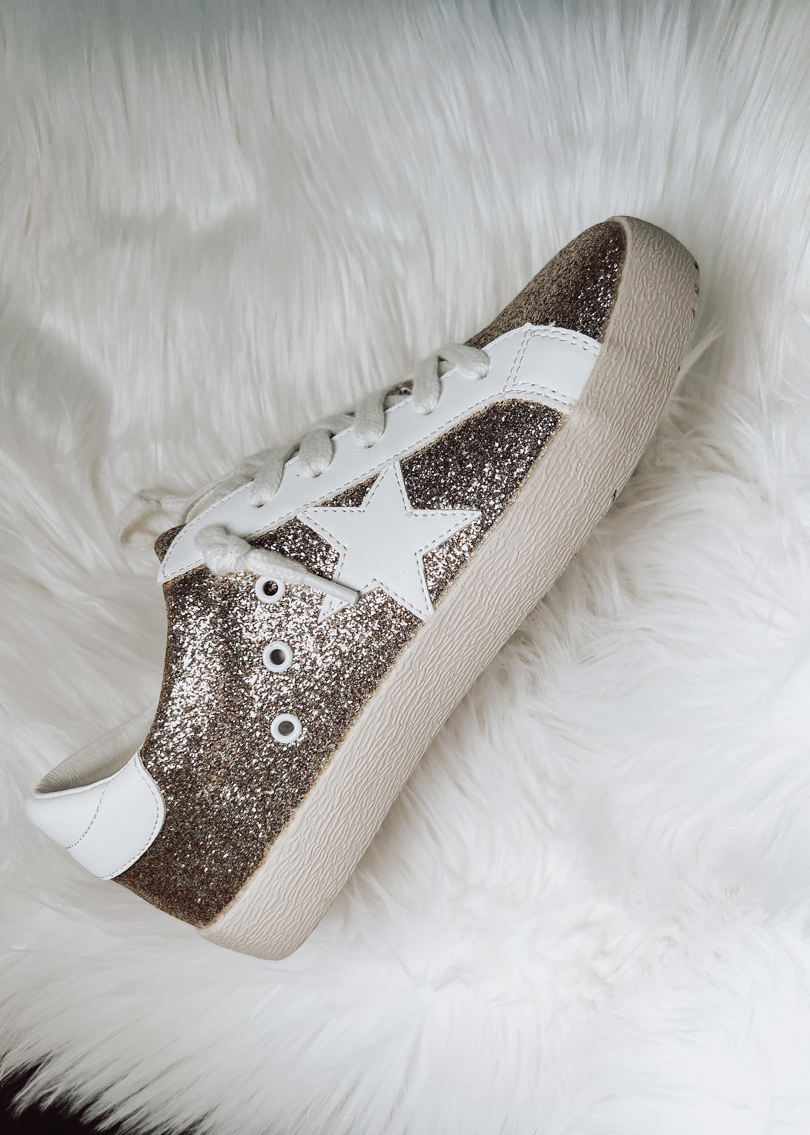 Pixie Sneakers in Silver Sparkle  Sneakers fashion, Star sneakers,  Beautiful sneakers