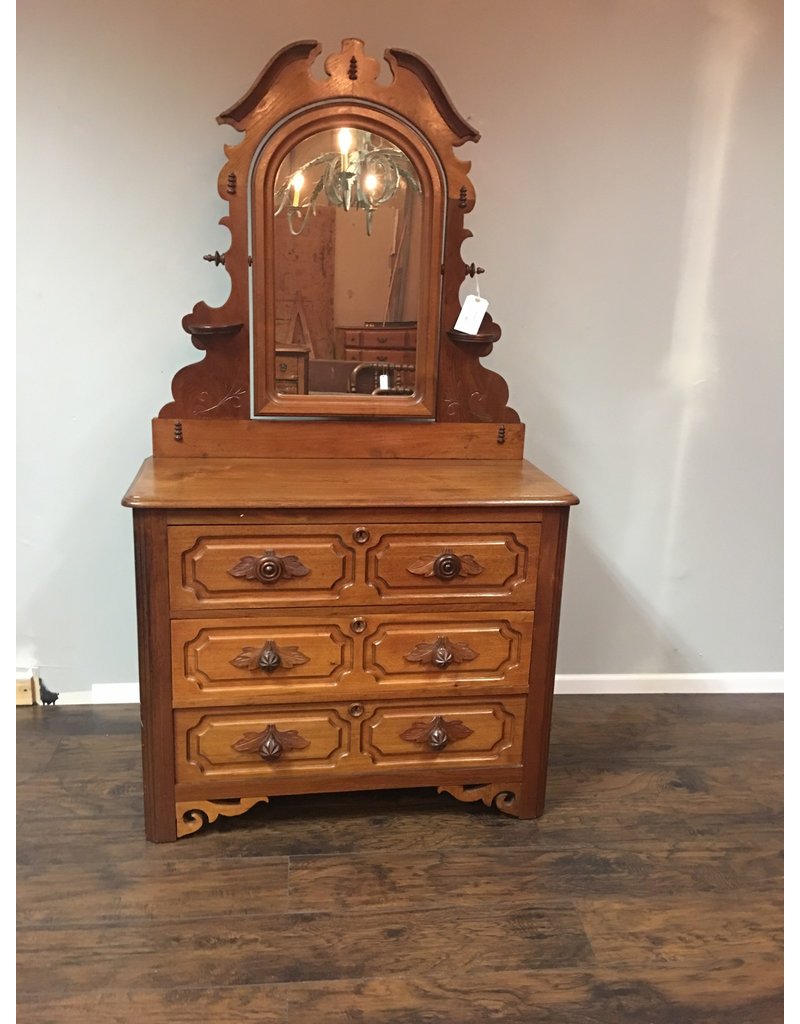 Walnut Victorian 3 Drawer Dresser W Mirror And Carved Pulls