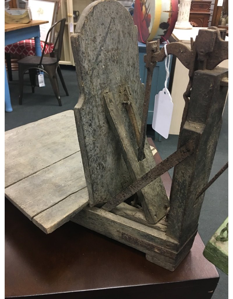 Small Primitive Scale