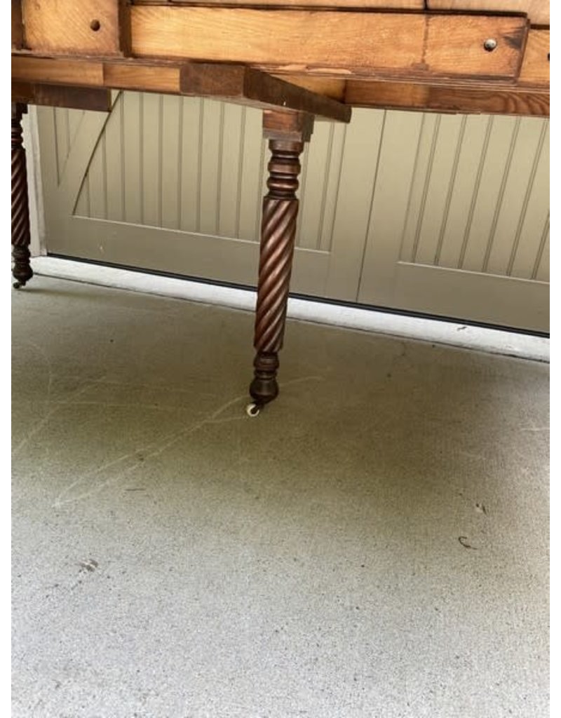 Victorian Mahogany Extension Table w/ 5 Leaves
