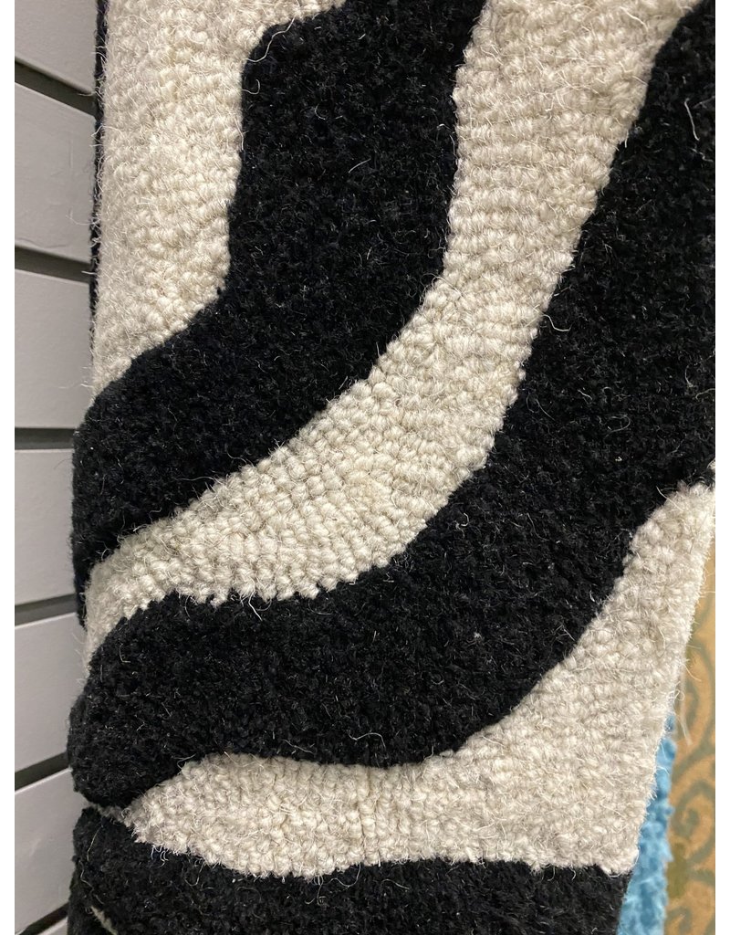 Subramanya Animal Print Handmade Tufted Black Area Rug