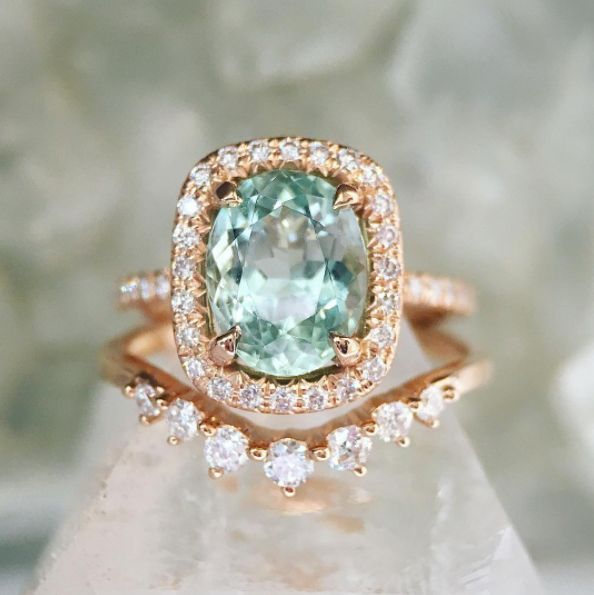 15 Eye-Catching Engagement Rings That Will Have You Green With Envy