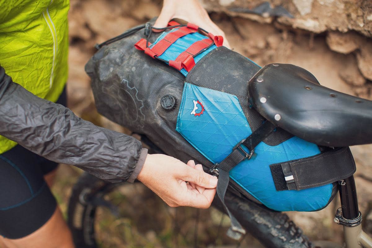Revelate seat pack deals
