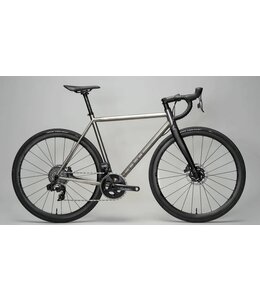 Curve Cycling Curve Belgie DISC Titanium