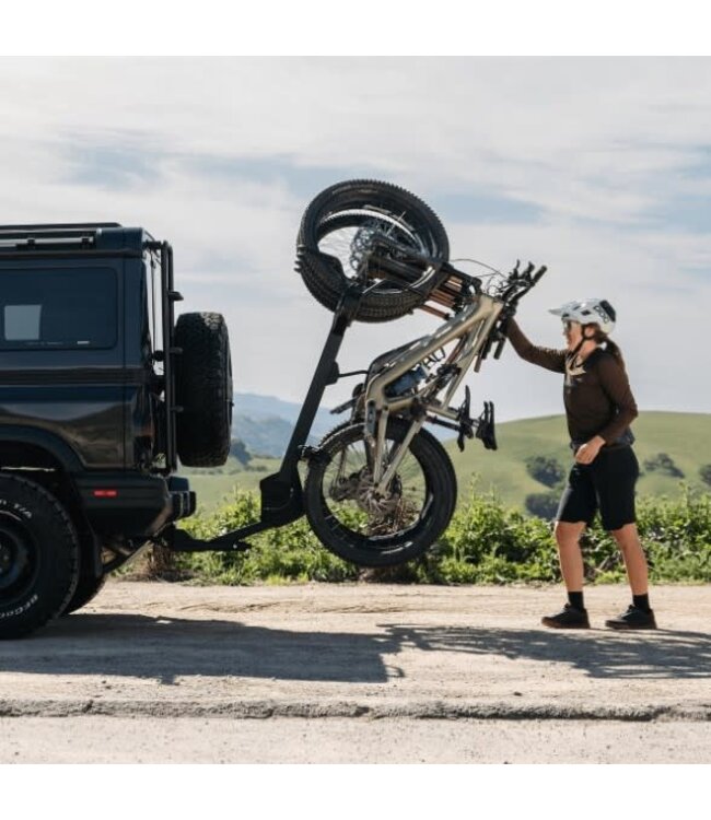 Thule ReVert 4-bike Vertical Hitch Bike Rack