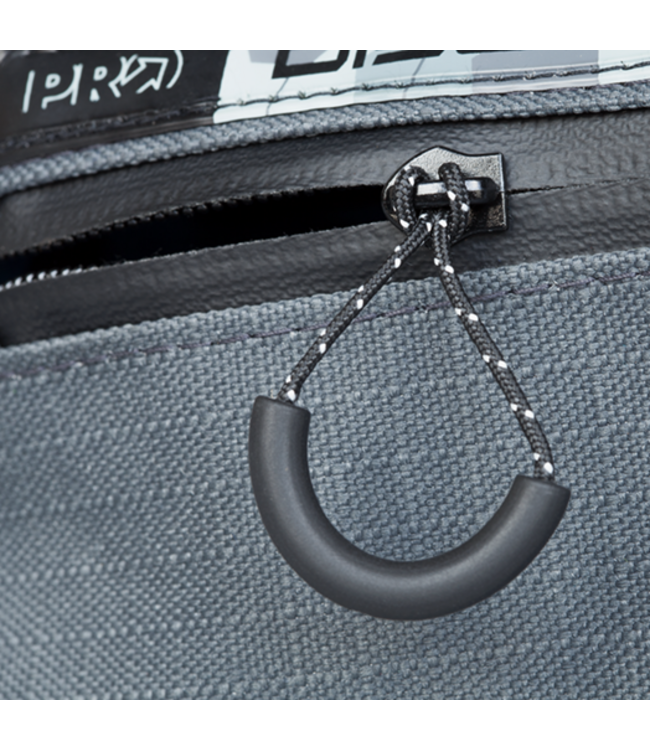 PRO Discover Gravel Frame Bag Small Grey Triangle frame mount